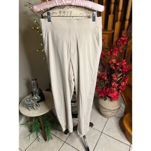Athleta Women’s Lightweight Silky Taupe Beige Ankle Cargo Pants Size 6
